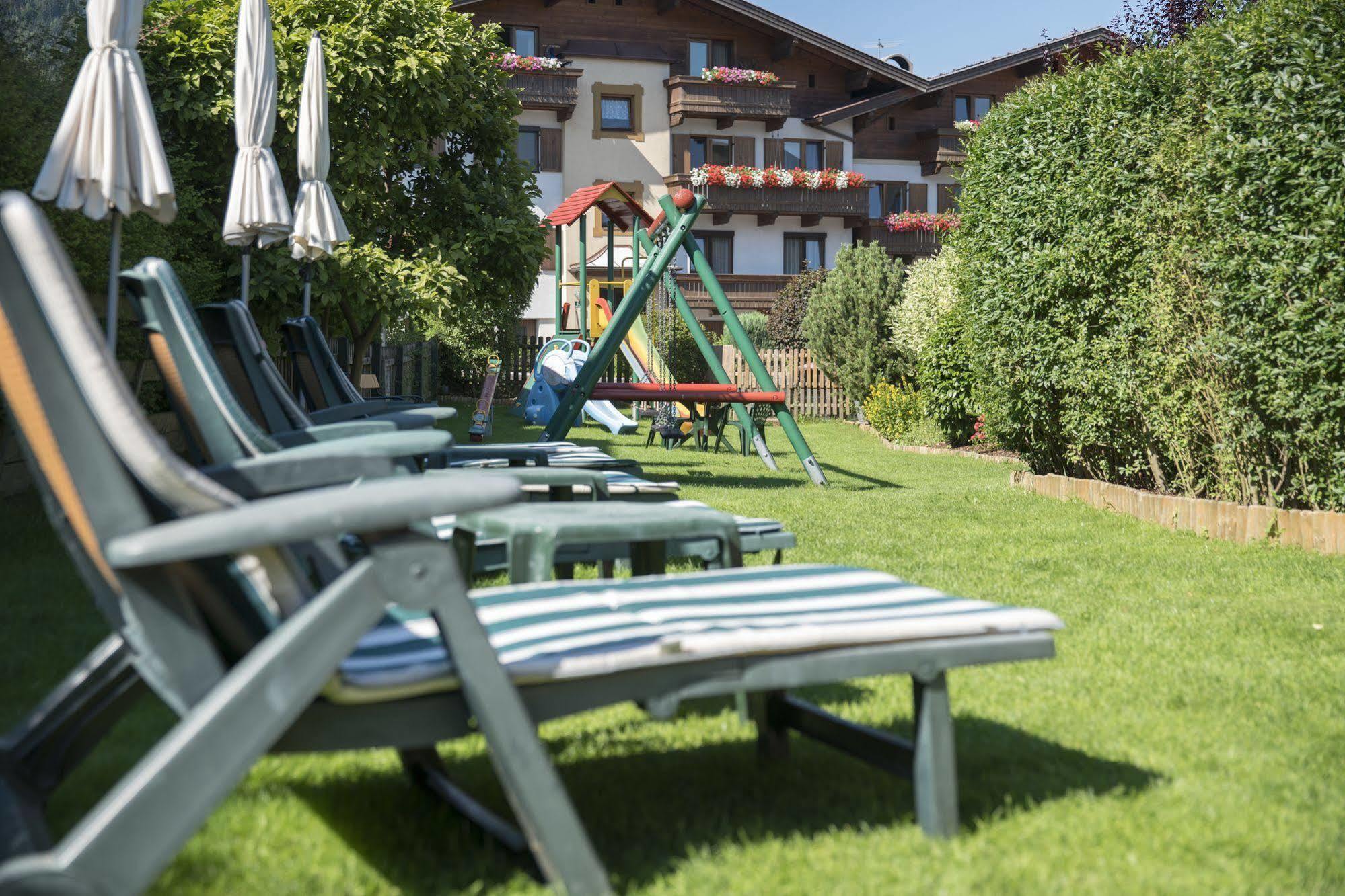 Angerer Alpine Suiten Und Familienappartements Tirol 里斯奥尔巴赫塔 外观 照片